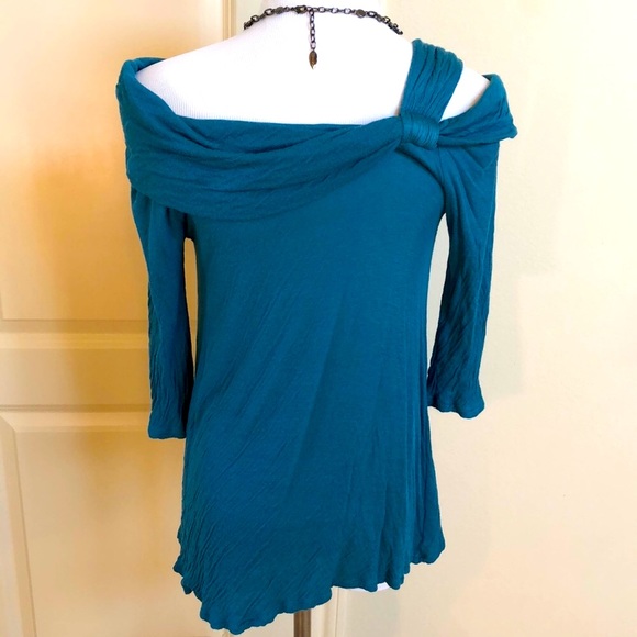 Anthropologie teal top - Picture 5 of 7